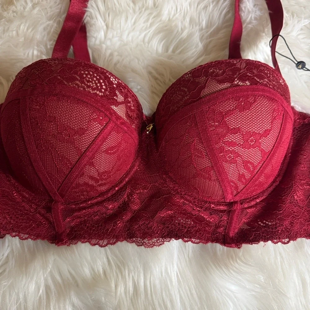 Frederick’s Of Hollywood Desiree red lace push up balconette bra Size 36D New